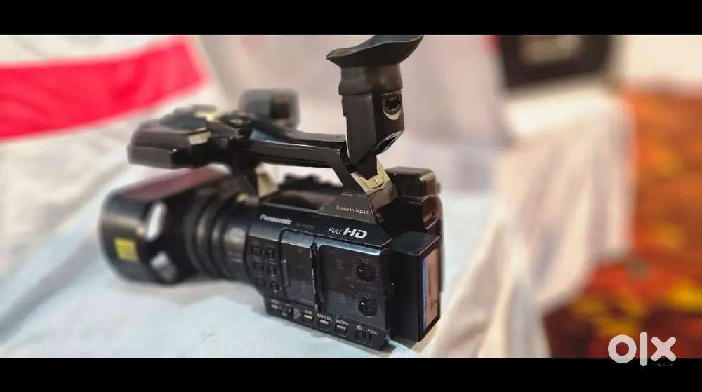 Panasonic HC-PV100 Professional Video Camera