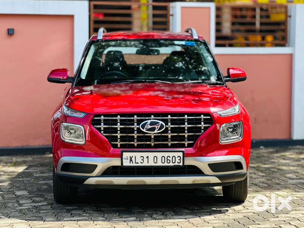 Hyundai Venue 1.2 S (O), 2021, Petrol