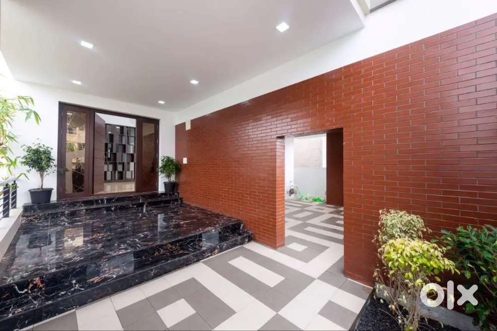 4bhk fully furnished posh villa available for rent in Pallikaranai