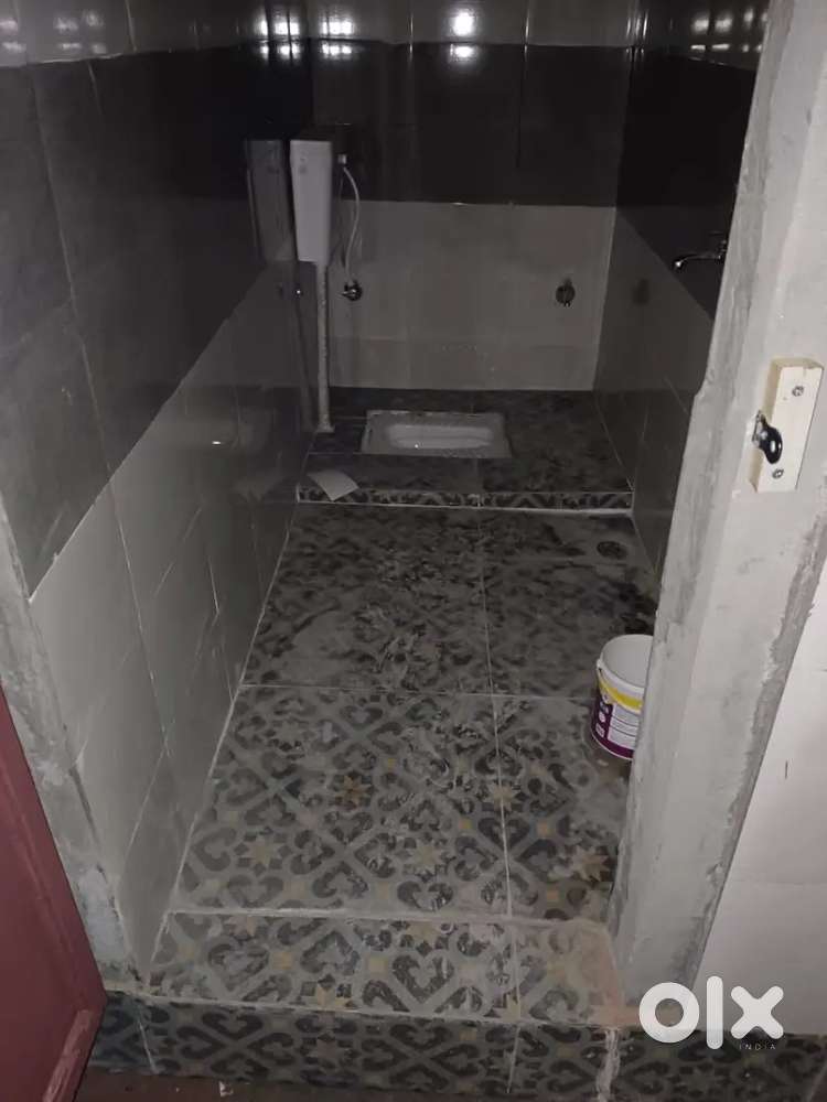 Room for rent near dabra village 3km away from adhar hospital with bed