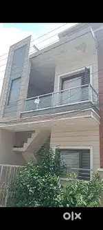 90 sq yard house for aale
