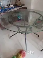 Glass top dining table round