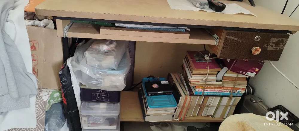 Good quality Table for TV or computer or study