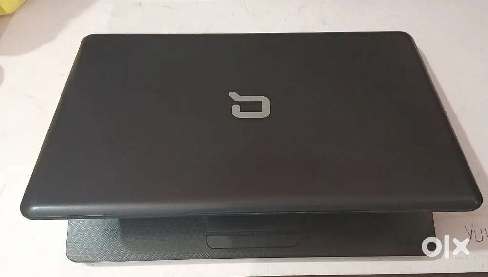 Hp laptop 4 gb 500 gb