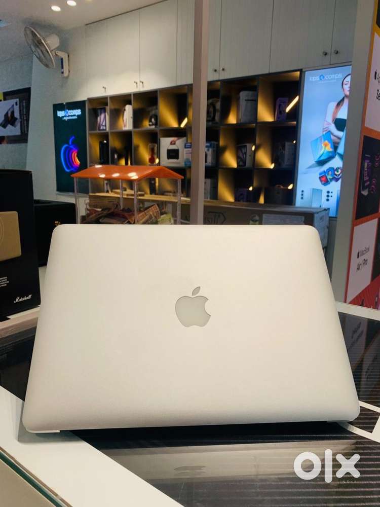 MacBook Air 13-inch 8GB/128GB JUST IN 15,000/-