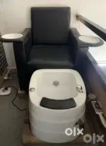 menicure pedicure chair in very good condition