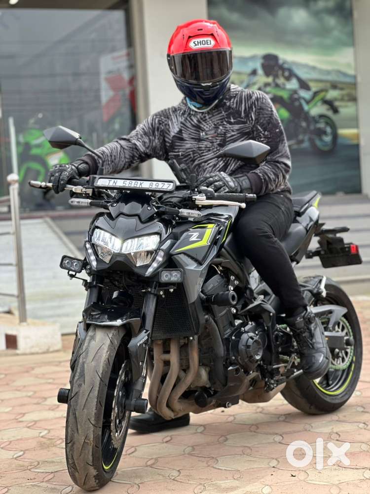 Clean bike driven in stock exhaust tryre change by 12500