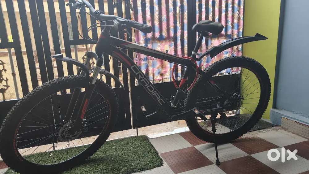 Cradiac Xplorer, Mountain Cycle with 21 Shimano Gear and 29 inch tyres