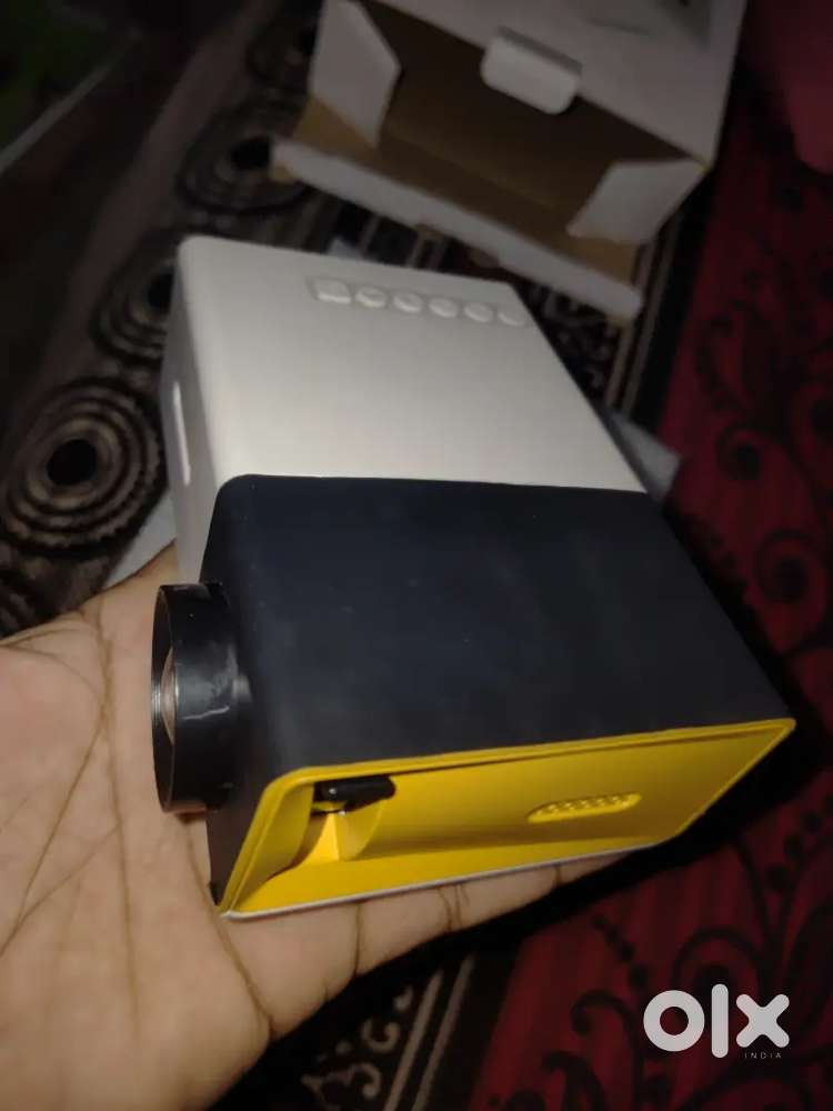 LED mini projector