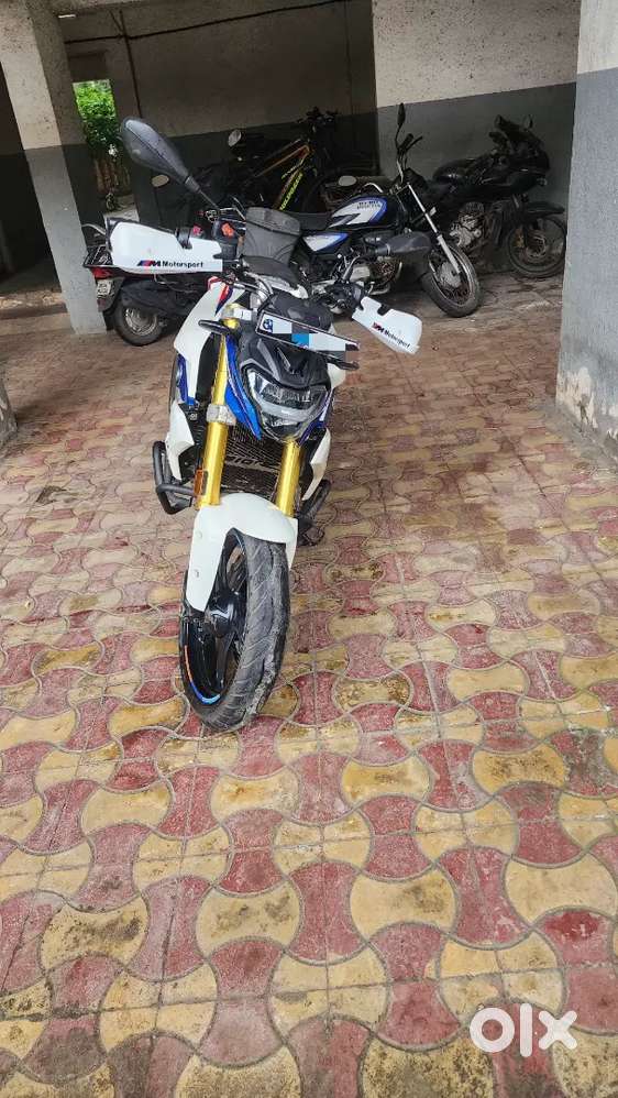 BMW G 310 R