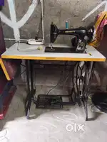 Merritt Sewing Machine in Good Condition Best Price