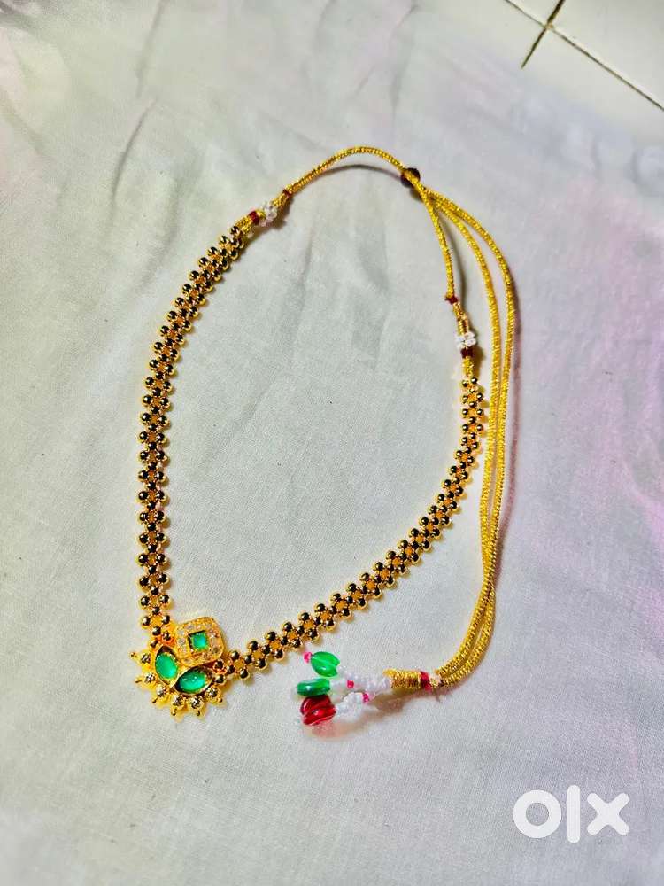 All jewelry are the handmade