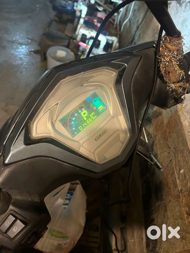 Komaki electric scooter November 2023 new battery new tyre