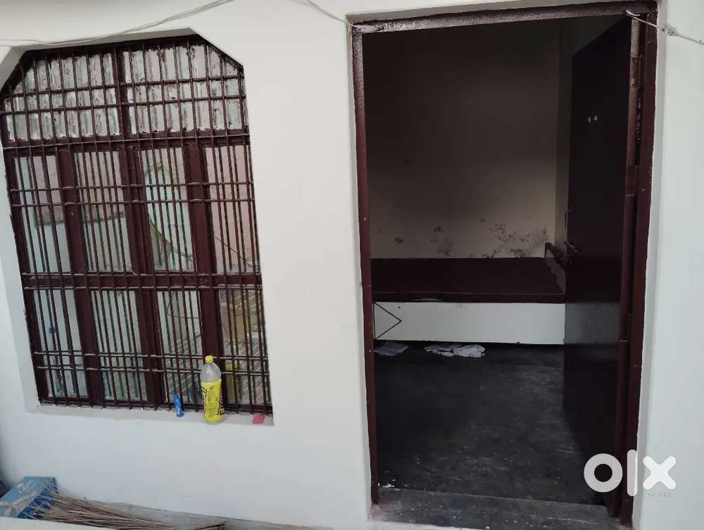 One room available for rent in jyoti nagar BSA college road mathura