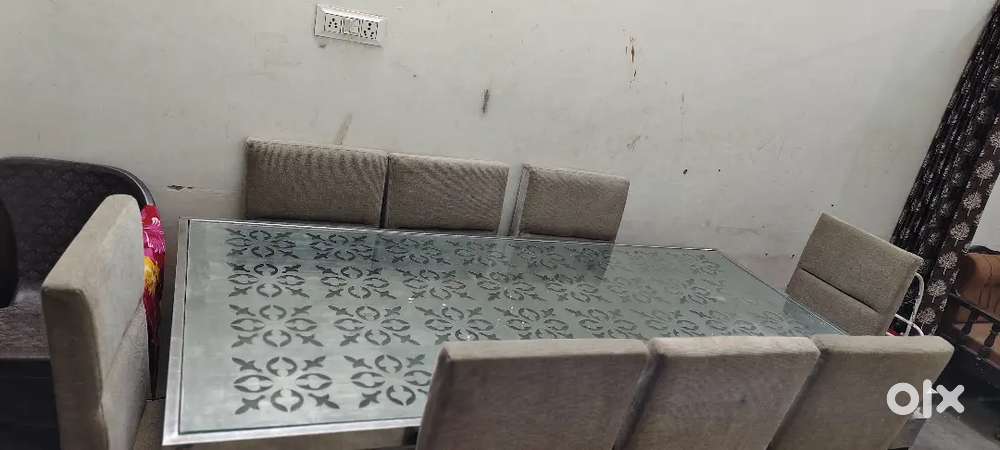 8 kursi sisam ki aur ek tebal 8×4 ki ss 303 me he