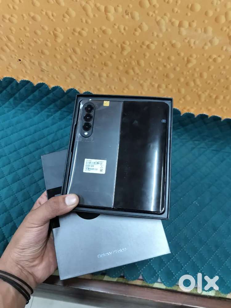 Hurry samsung fold4 5g 256gb box packed to fold6 available here