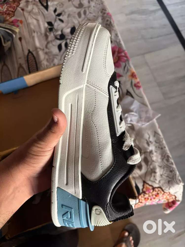 Red tape orginal shoes uk8 eu 42