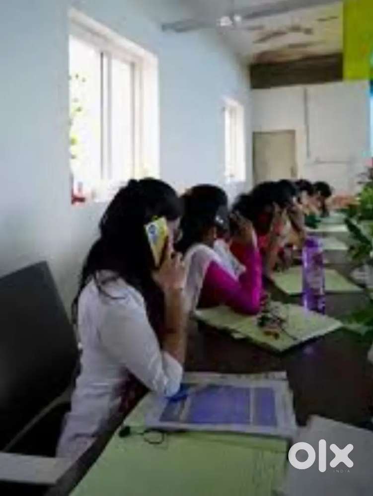 FEMALE TELE CALLERS & FIELD EXECUTIVES