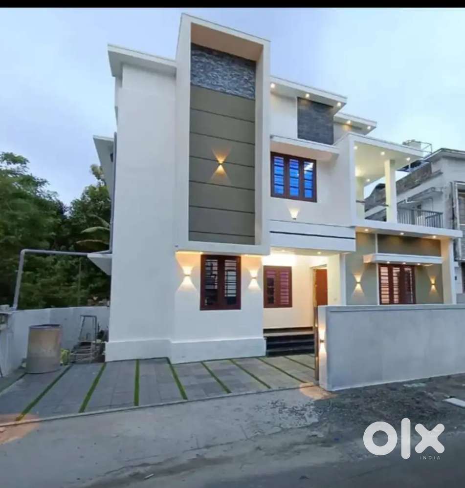 3.682cent. 1250sq. 3bed