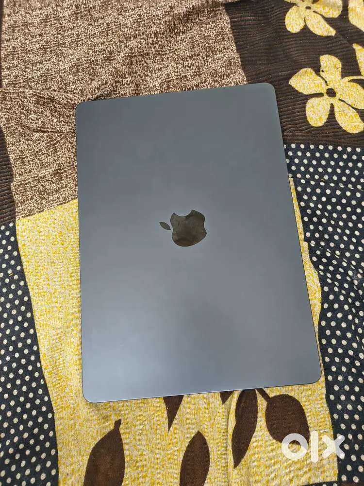 Apple MacBook M3