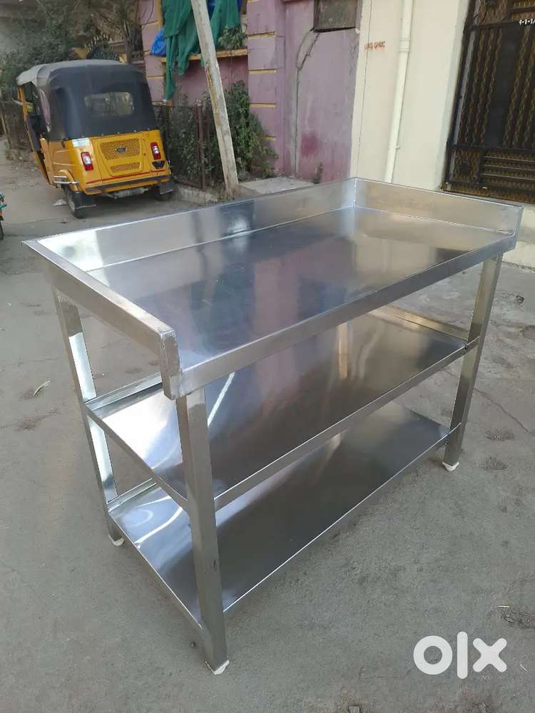 stainless steel work table or service table (4ft) For Sale
