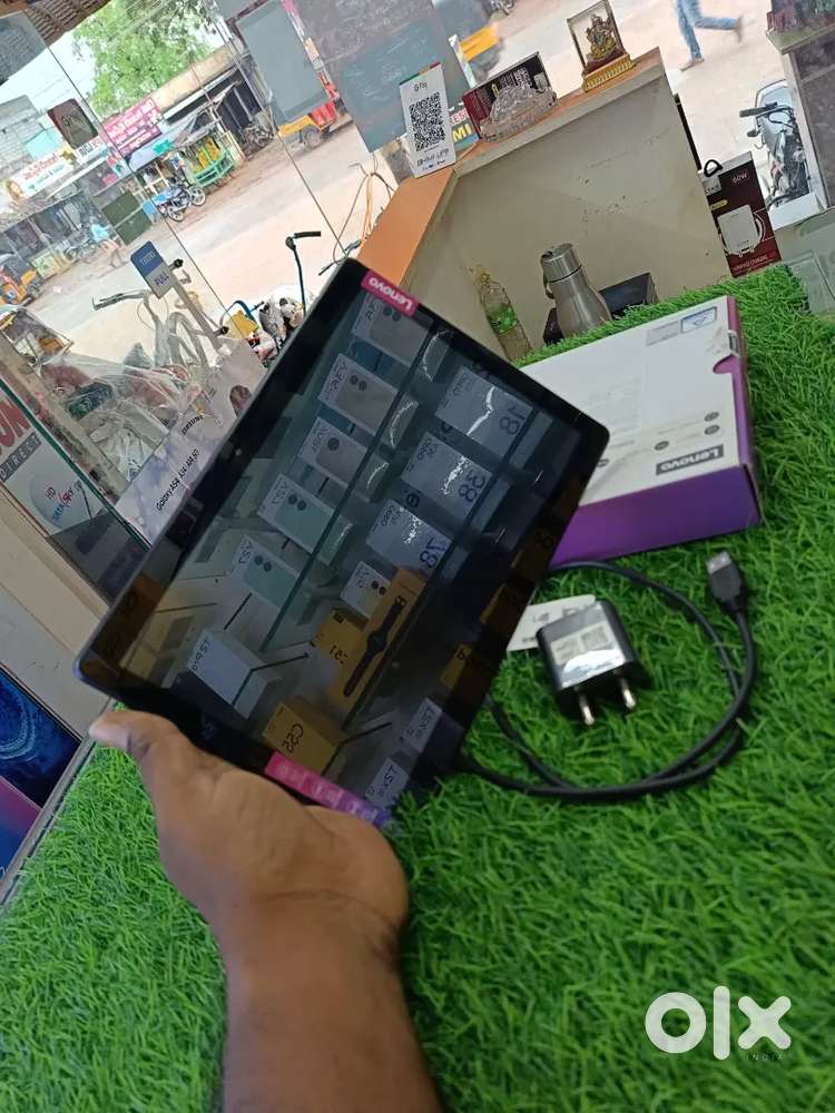 BHAVANI MOBILES KANDUKUR LENOVO TAB M10 4G  3+32GB WITH SIM SUPPORT