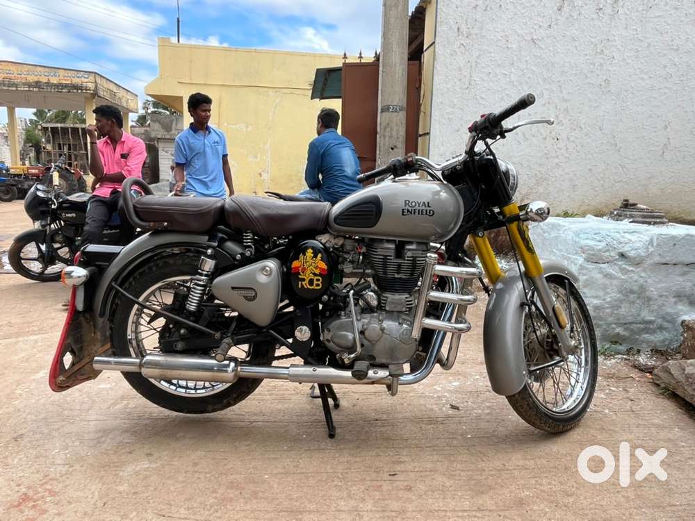 Classic 350 with Rx100 selling