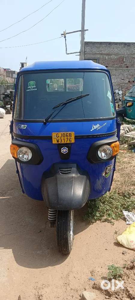 Piaggio loding tempo 2023 model tip top condition cng+petrol