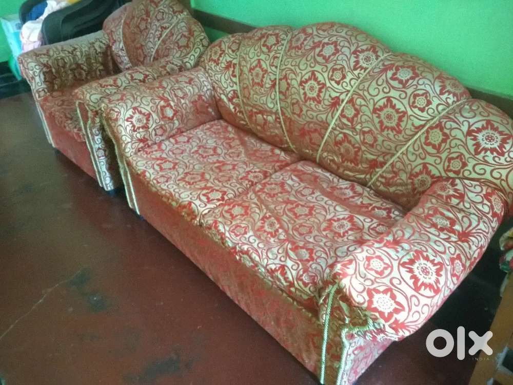 New Sofa Set (6 months old)