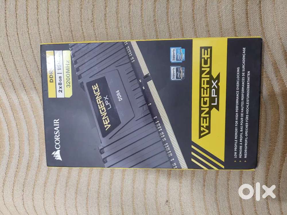 CORSAIR 16GB (8GB*2) DDR4 3200MHZ DESKTOP RAM UNDER WARRANTY