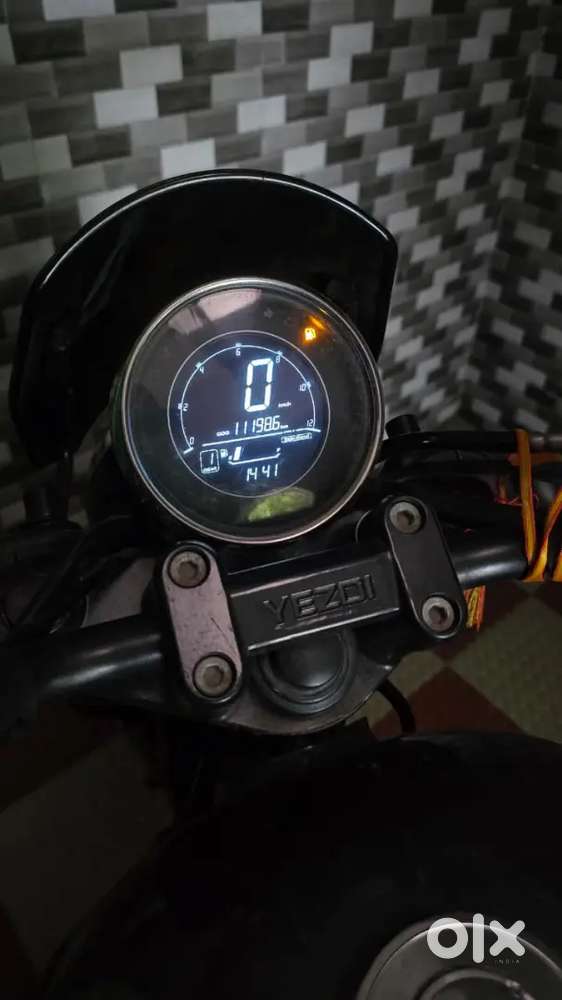 YEZDI ROADSTER GOOD CONDITION