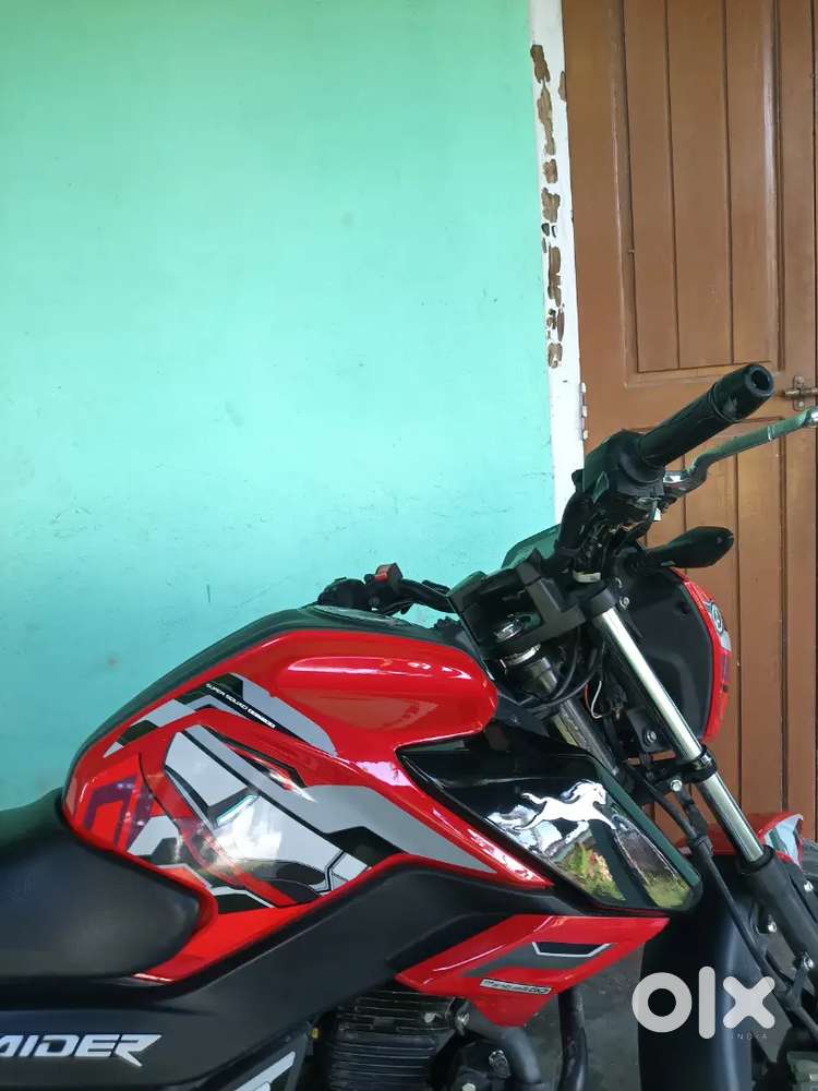 Tvs raider