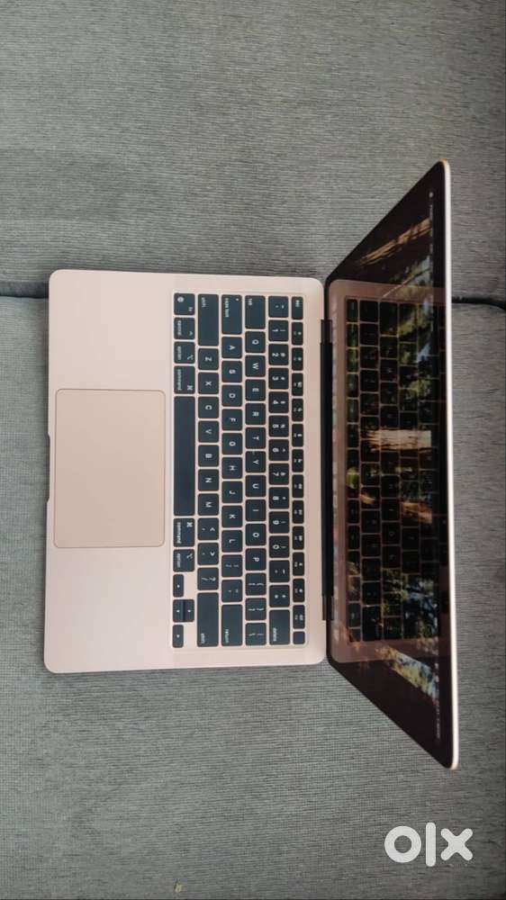 MacBook Air M1 Brand New Condition