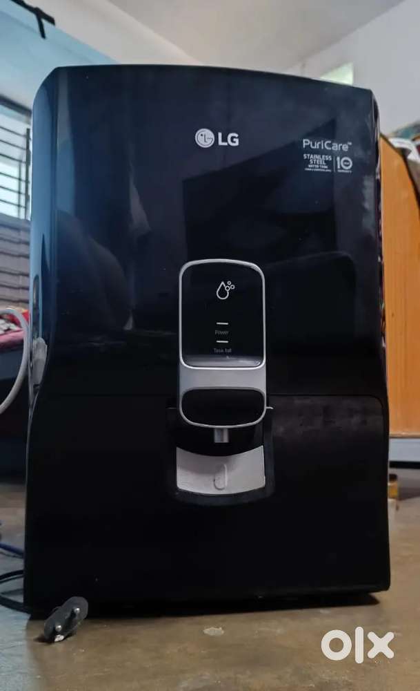 LG PuriCare Air Purifier (1 year old, Excellent Condition)