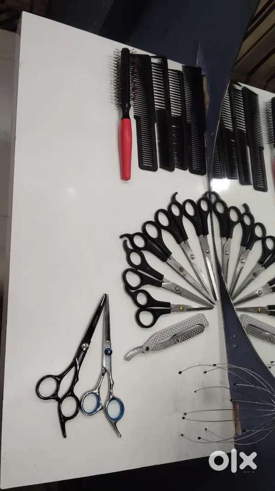 Glamourlooks unisex salon rented or Sale