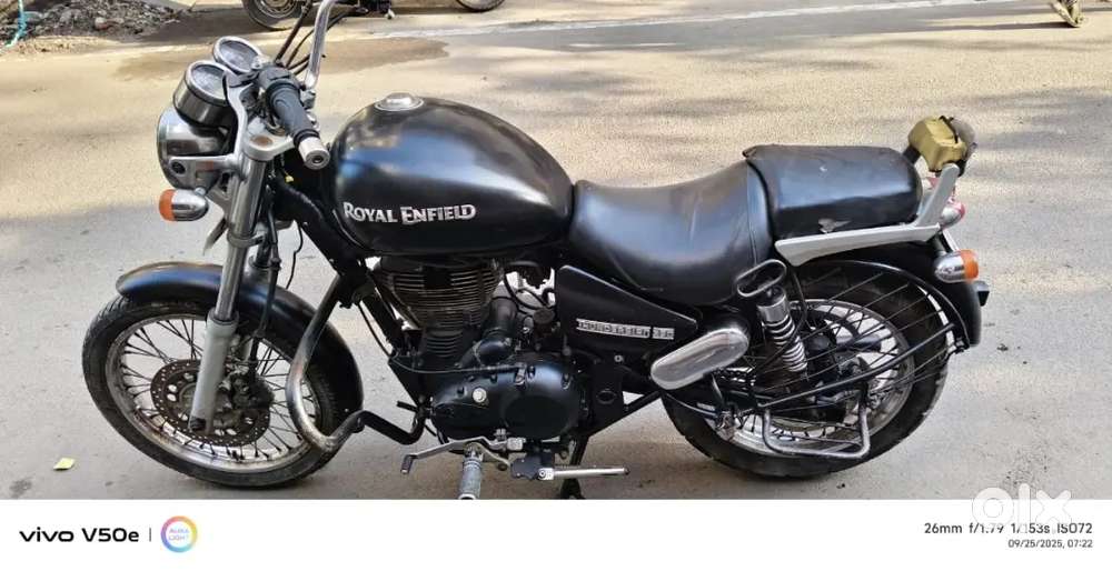 Royal Enfield stone Black Thunderbird 350