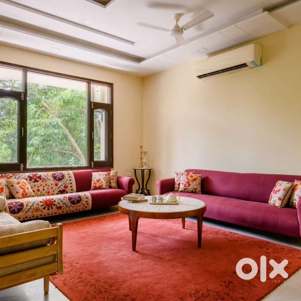 We have 3 bhk 4 bhk 5 bhk luxurious banglows available