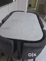 Dining table 6 seater