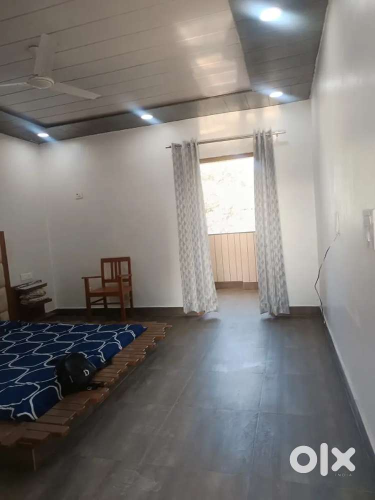 First Floor 1 BHK set for Rent at Panditwari Near FRI Dehradun
