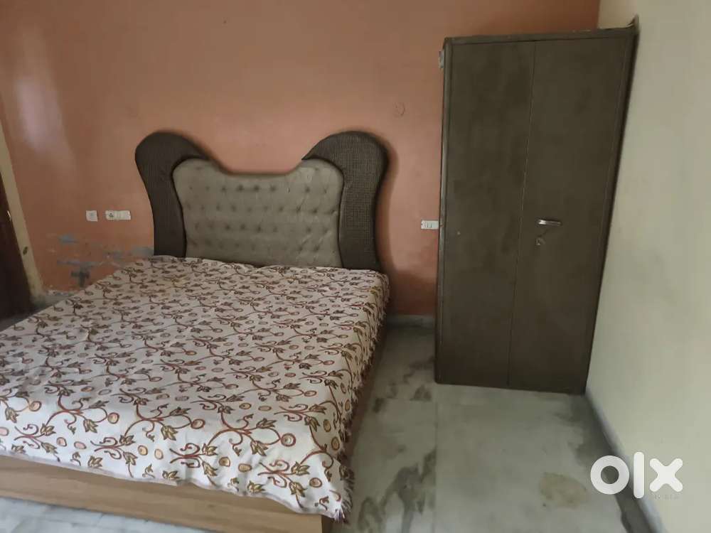 Rooms for females