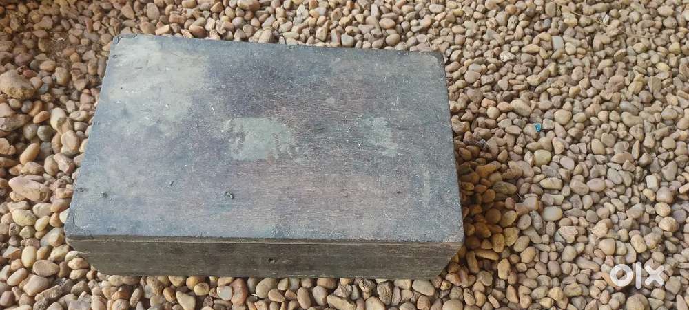 “100 വർഷം പഴക്കം ഉള്ള ആന്റിക്ക് വുഡൻ പെട്ടി – Rare Collectible