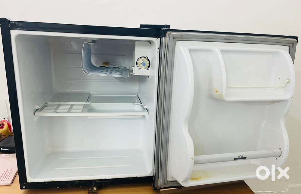 Mini Fridge in excellent condition
