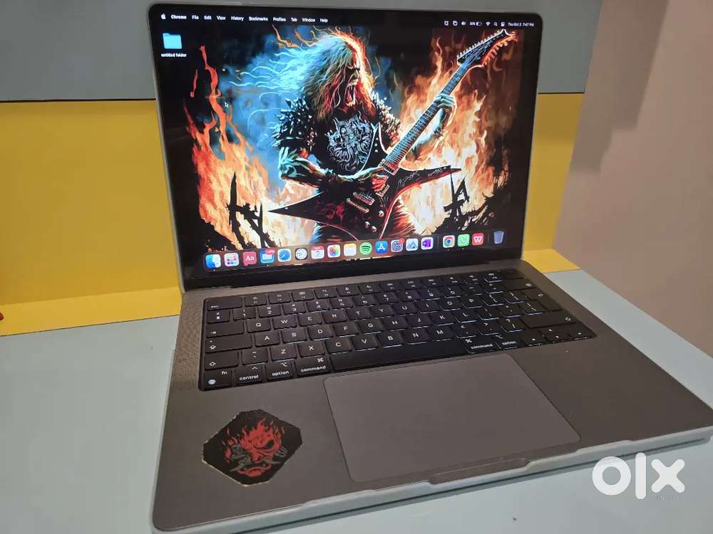MacBook Pro M2 14 inch 512gb