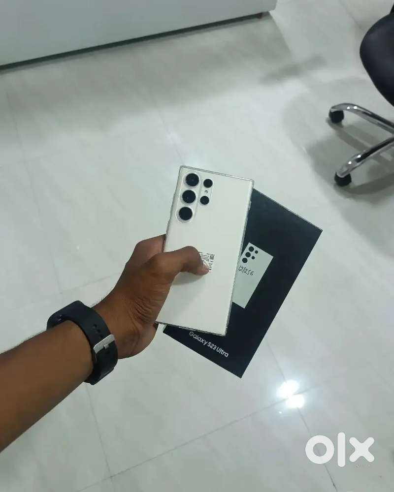 Selling my 6 months old Samsung s23ultra. Need urgent money