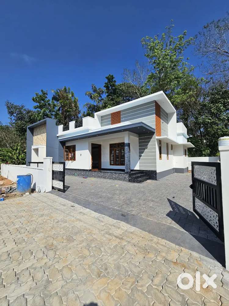 AFFORDABLE 3BHK HOME FOR SALE IN KAKKANADU KIZHAKKAMBALAM PATTIMATTOM