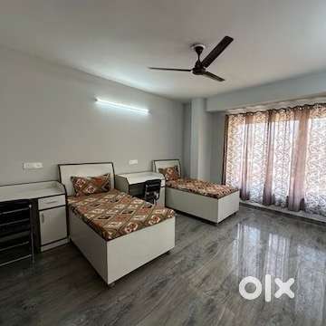 New PG open for Boys near Uttranchal University