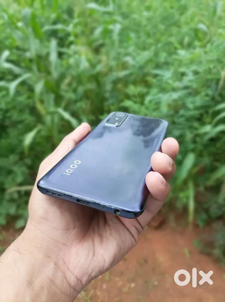 Iqoo Z3 5G 8/128 gb gaming phone best condition