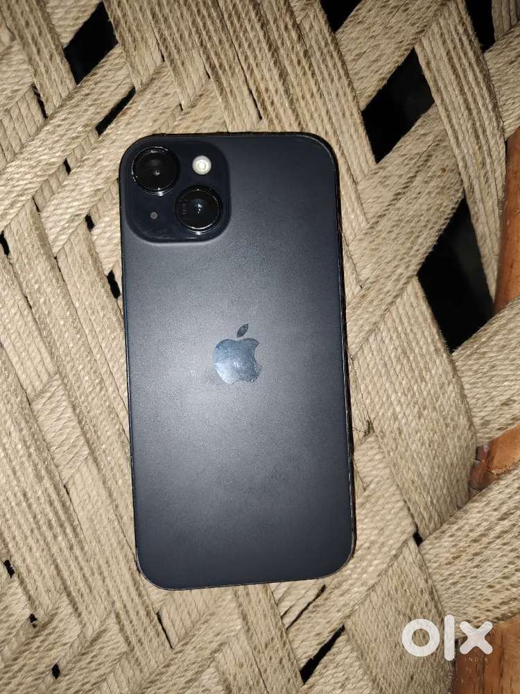 iPhone 15,1 year use, battery health 85,128RAM