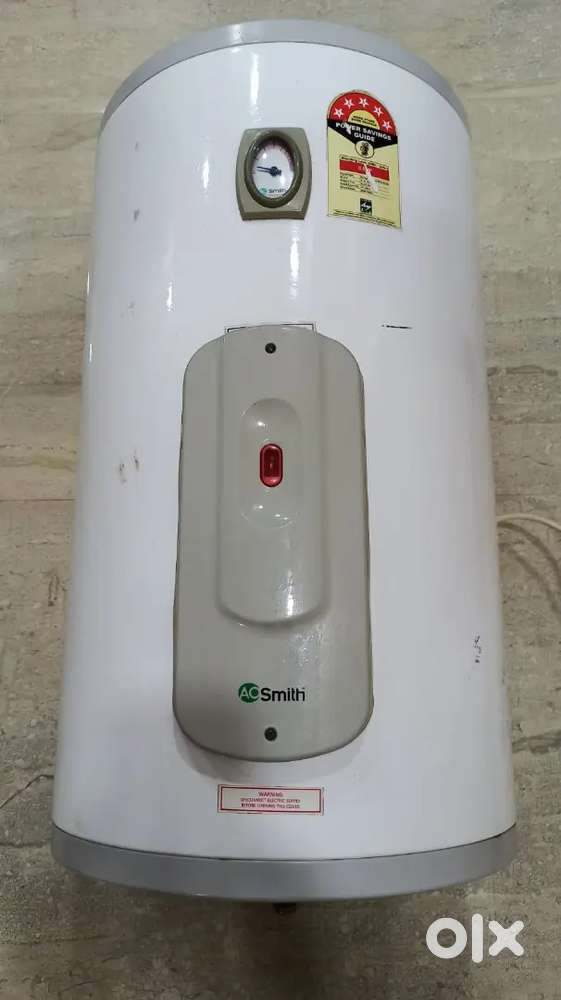 AO Smith vertical geyser 35L