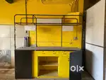 restaurant counter in excelent condition